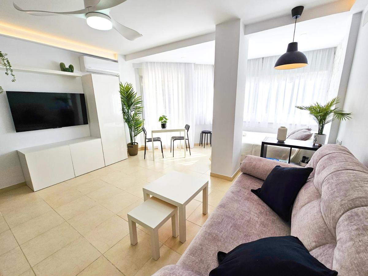 Estudio Vip Mediterraneo - Alojamientos La Torre 토레델마르 외부 사진